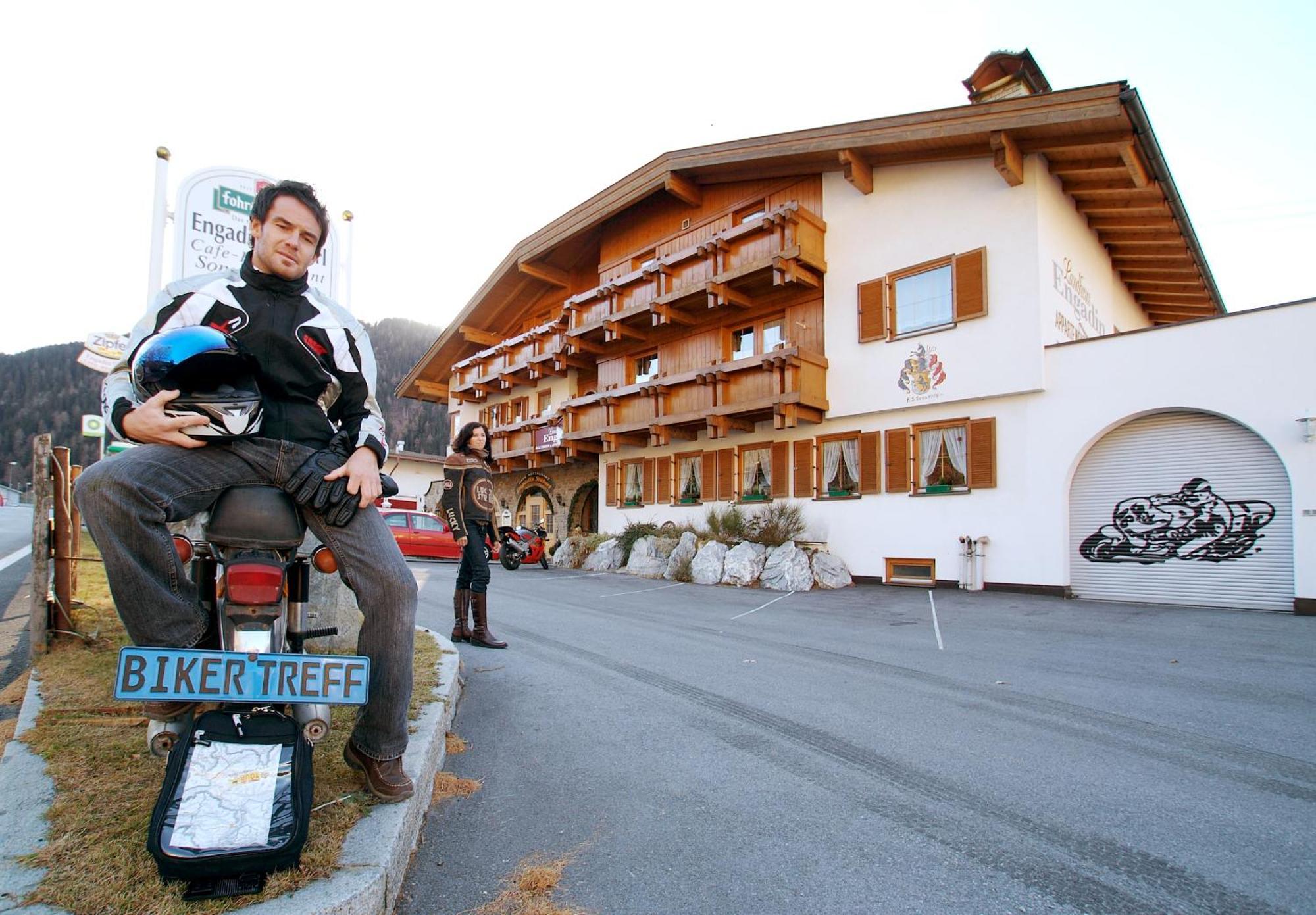 Landhaus Engadin Hintertux Ngoại thất bức ảnh