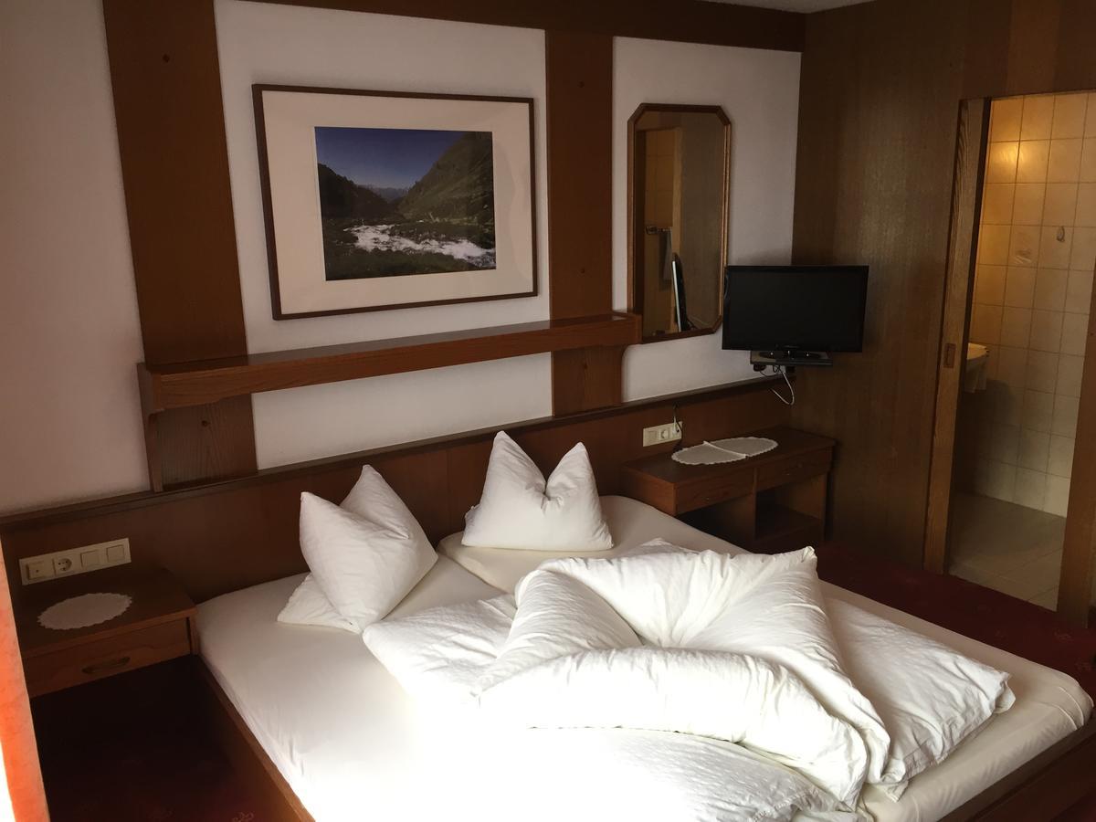 Landhaus Engadin Hintertux Ngoại thất bức ảnh